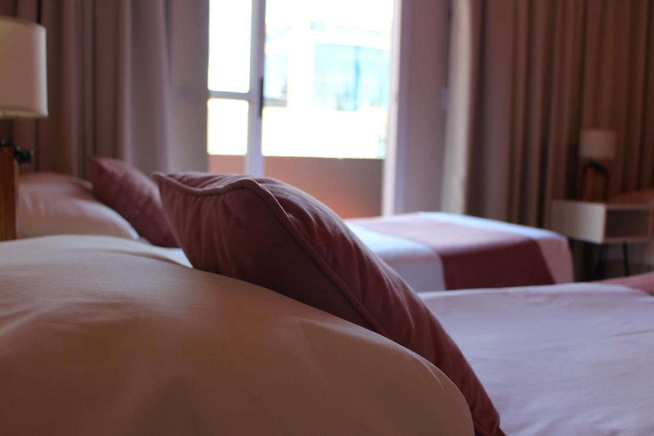 City Hotel Posadas Luaran gambar