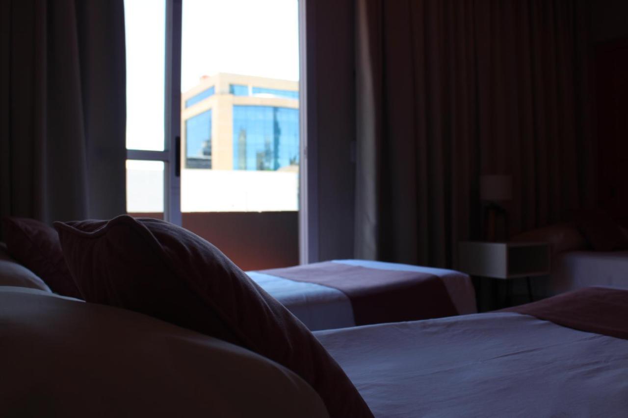 City Hotel Posadas Luaran gambar