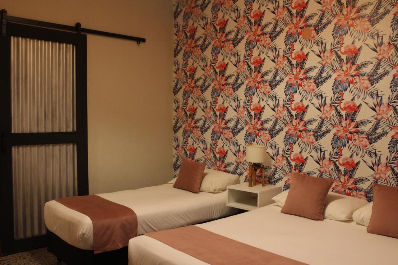 City Hotel Posadas Luaran gambar