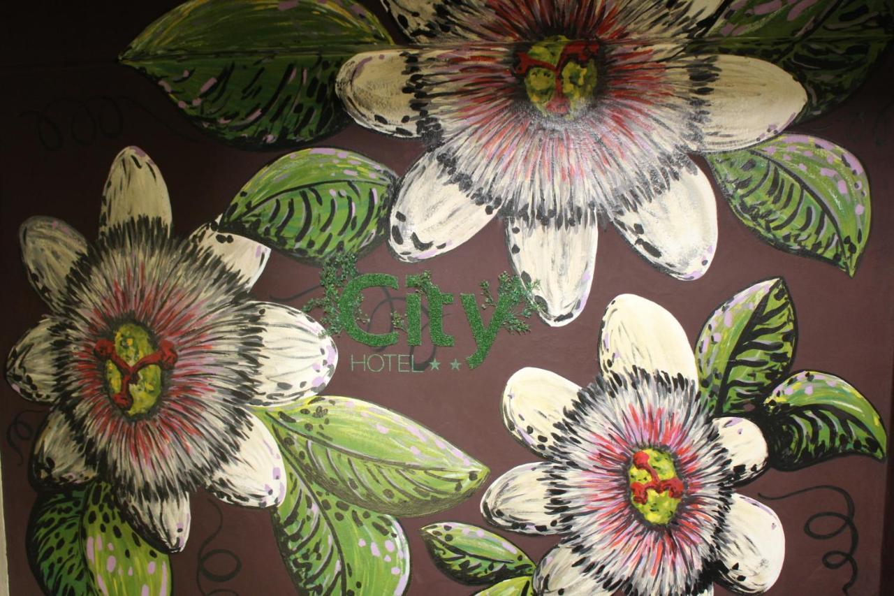 City Hotel Posadas Luaran gambar