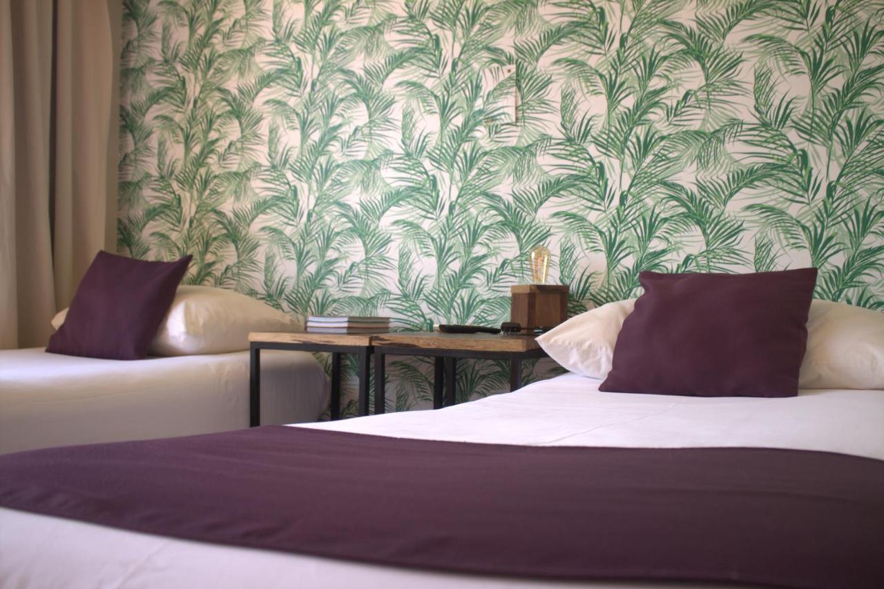 City Hotel Posadas Luaran gambar